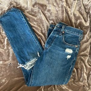 Brand New 501 LEVI’S skinny dark wash with distressing